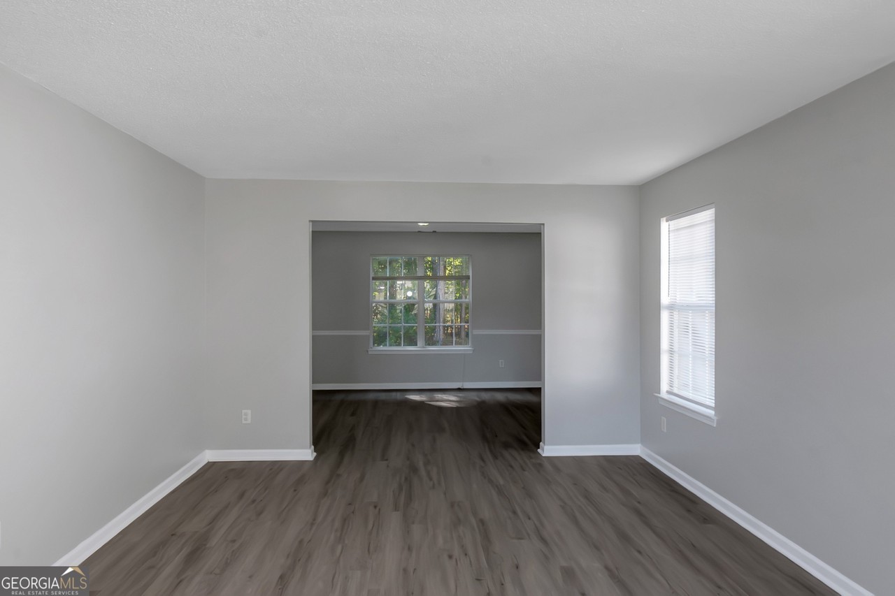 10806 Misty Meadows Ct - Photo 7 of 37