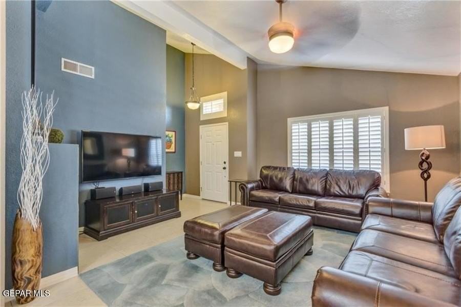 7067 Crown Ridge Dr - Photo 2 of 12