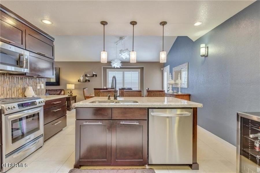 7067 Crown Ridge Dr - Photo 5 of 12