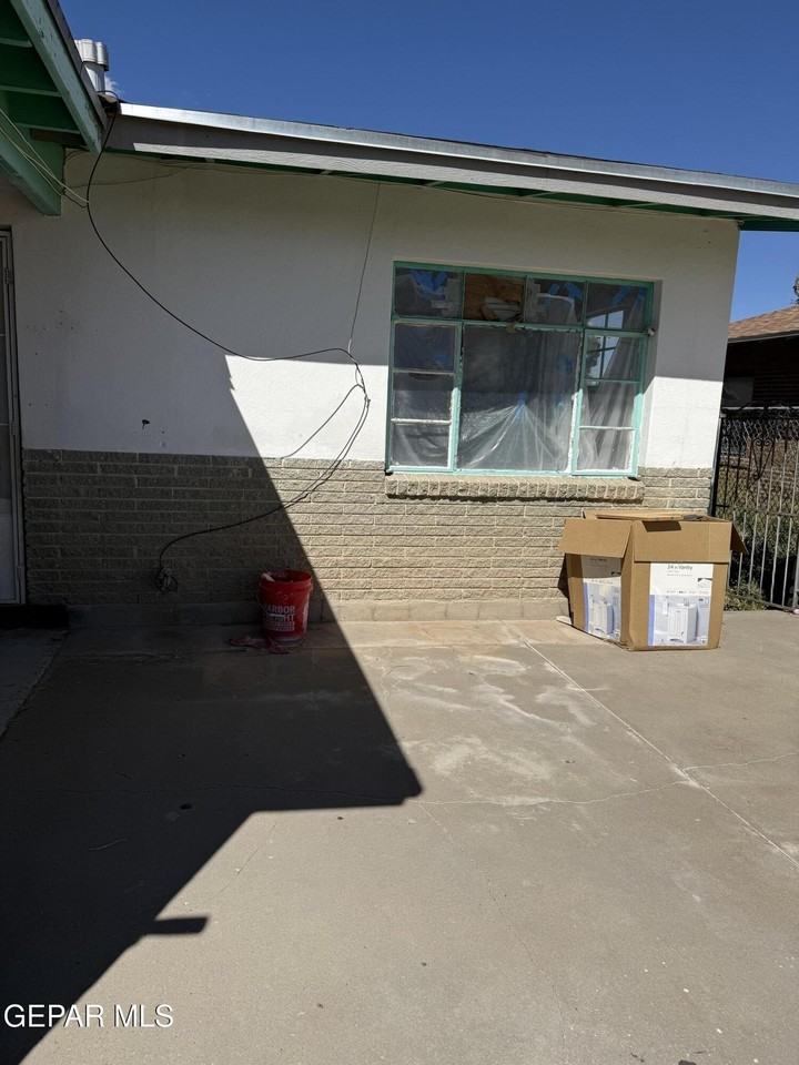 3720 Mountain Ave - Photo 4 of 9