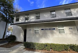 111 S Island Square Dr - Photo 1 of 1