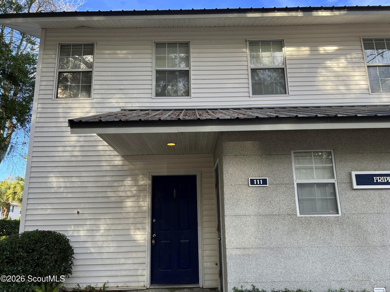 111 S Island Square Dr - Photo 4 of 17