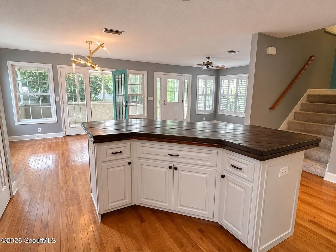 408 Maple St - Photo 2 of 15