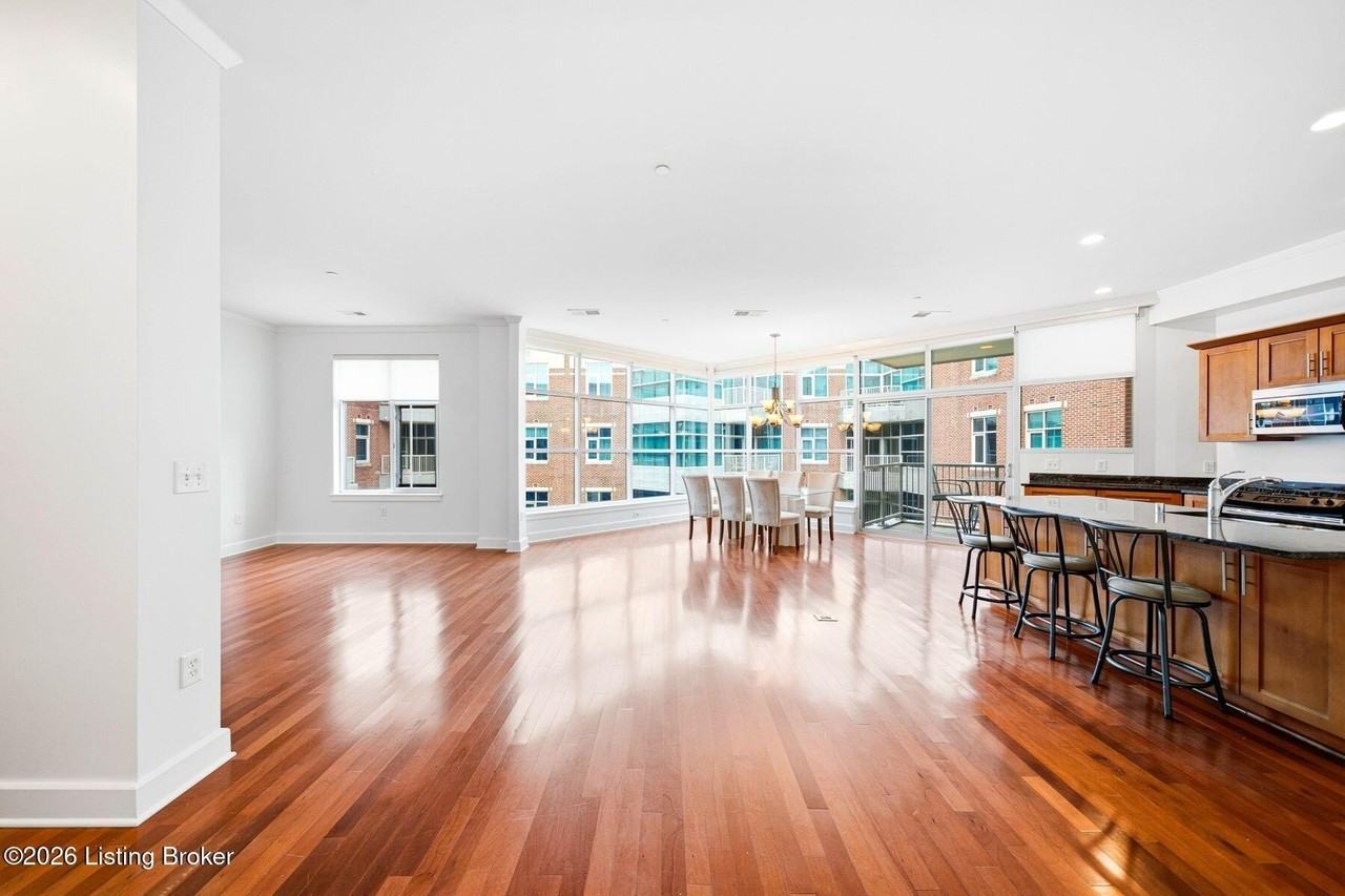 324 E Main St #405