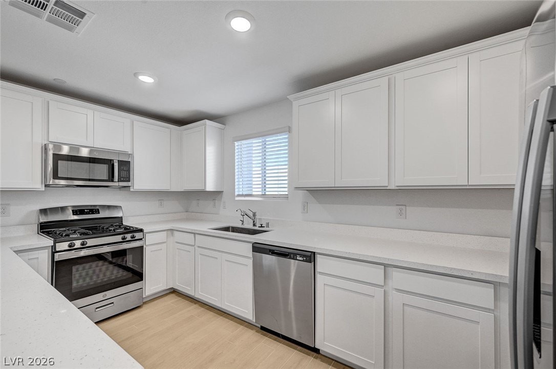 10778 Blake Gardens Ct - Photo 5 of 36