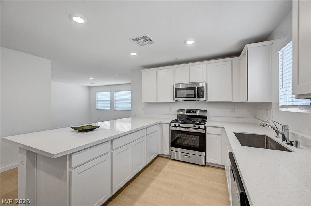 10778 Blake Gardens Ct - Photo 6 of 36