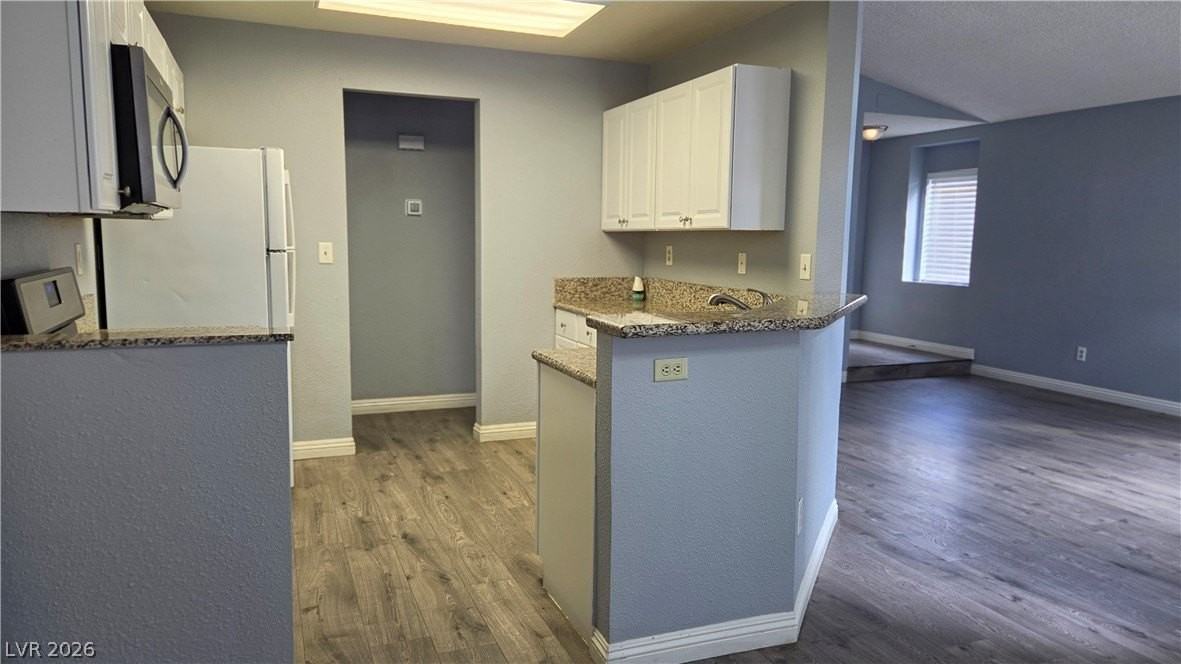 2709 Purtell Cir - Photo 4 of 16