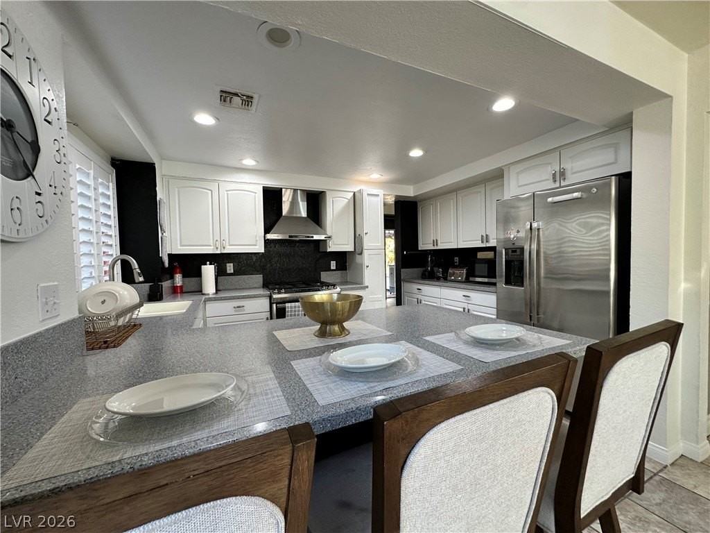 546 Heswall Ct - Photo 7 of 35