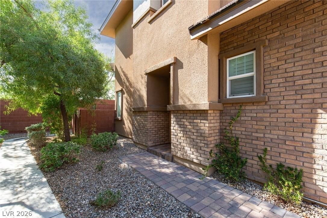 10369 Pescado Ln - Photo 4 of 41