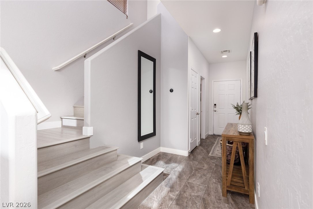 8978 Castledowns St - Photo 4 of 37