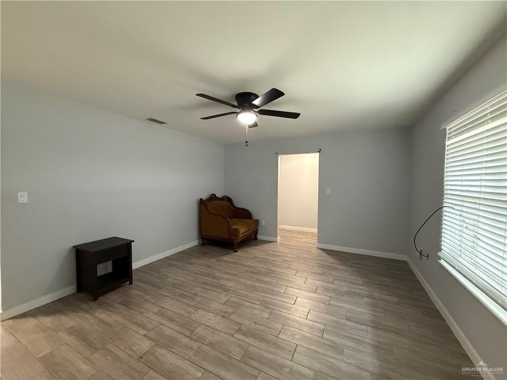 822 W 2nd St - Photo 2 of 12