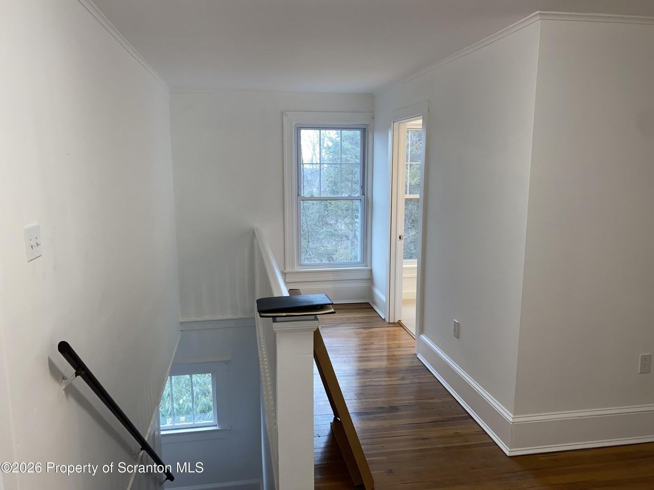 201 Stone Ave - Photo 7 of 15