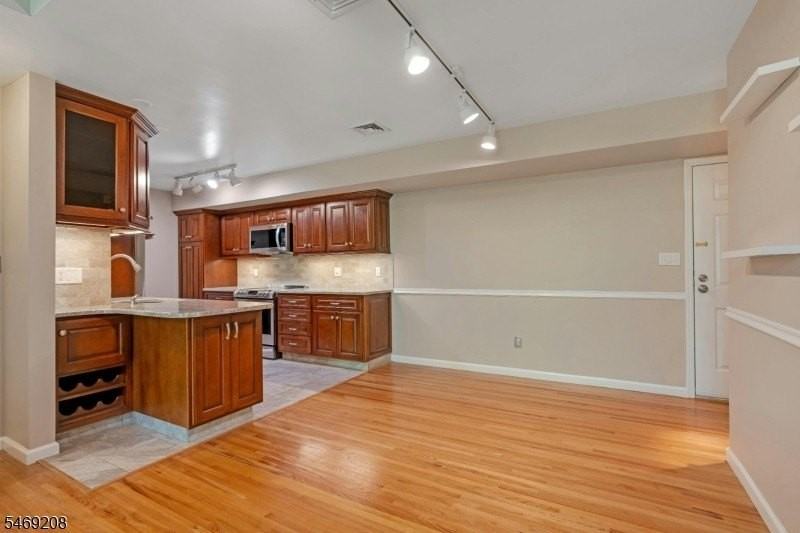 12C Leva Dr #12 - Photo 7 of 20