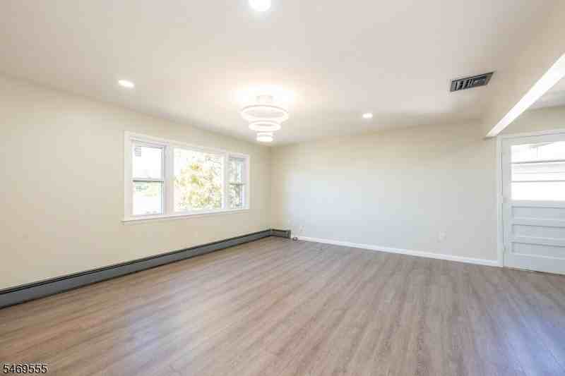 8 Sibel Ct #2 - Photo 5 of 20