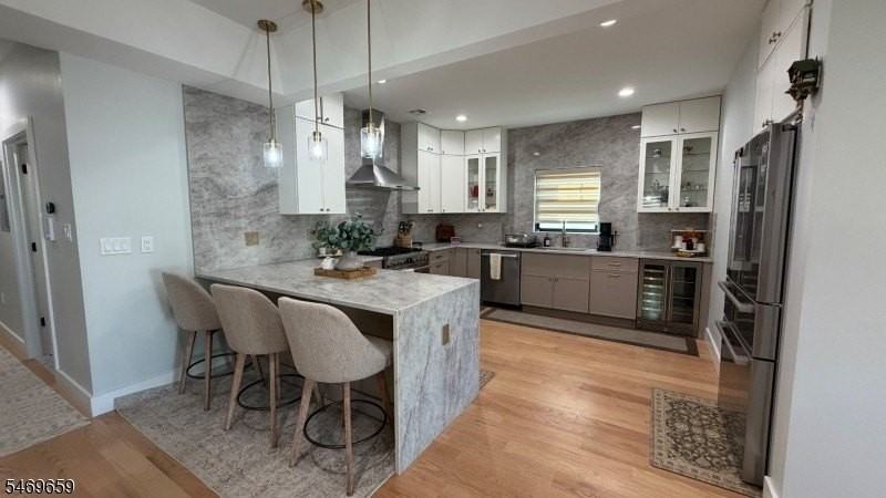 957 Jefferson Ave - Photo 3 of 9