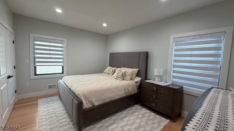 957 Jefferson Ave - Photo 7 of 9