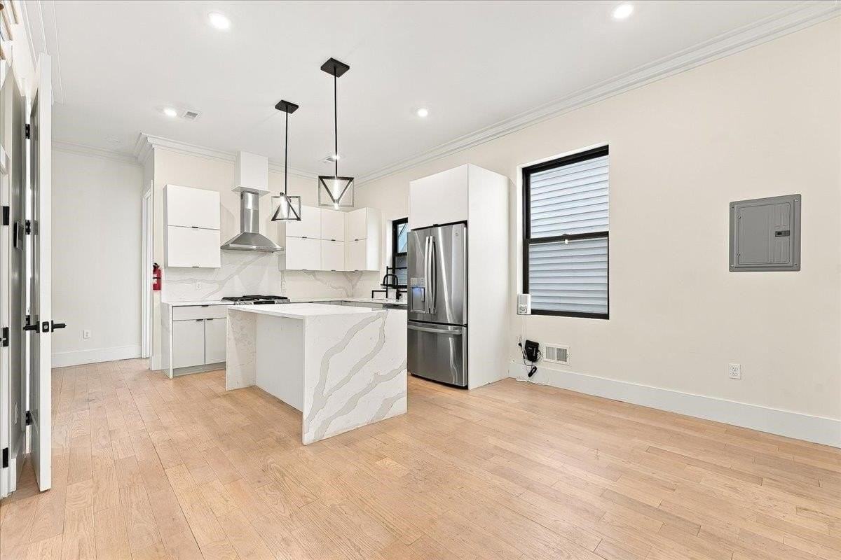 44 Gautier Ave #1 - Photo 5 of 44