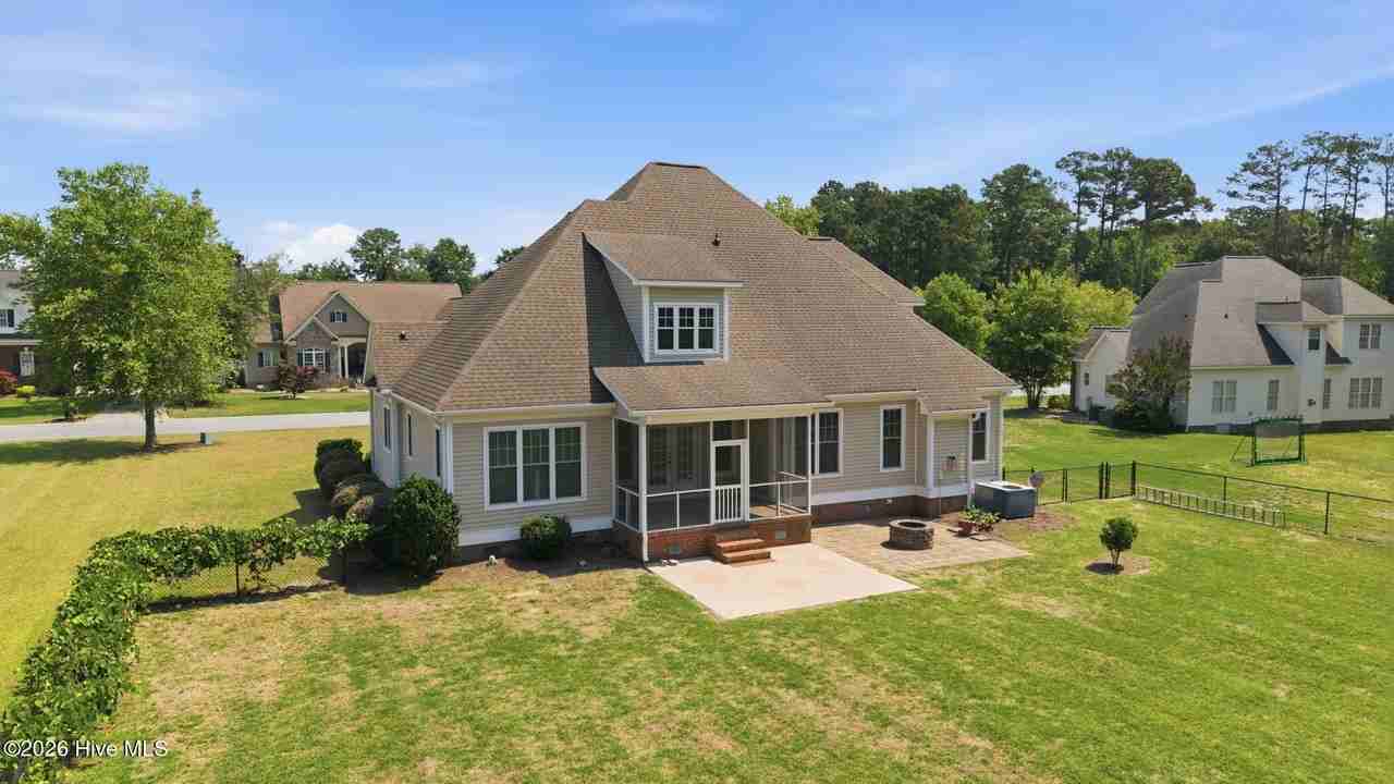 1256 Naples Dr - Photo 6 of 50