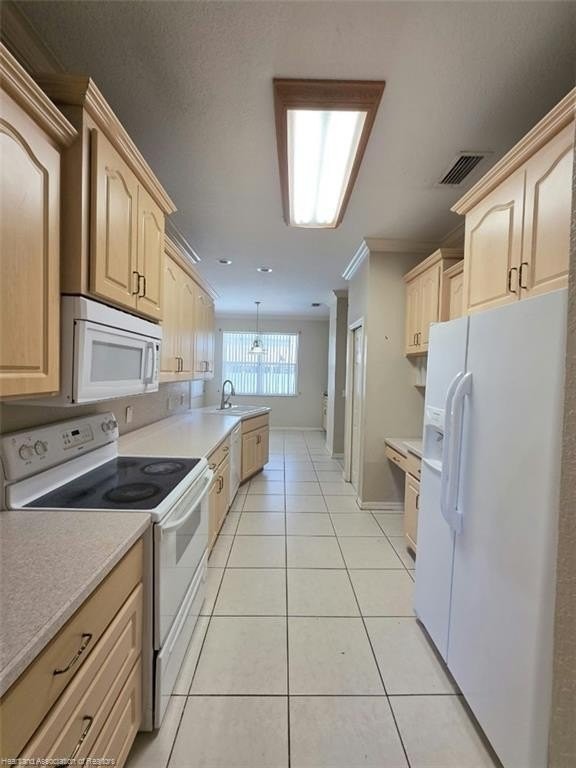 4601 Sturgeon Dr - Photo 6 of 13