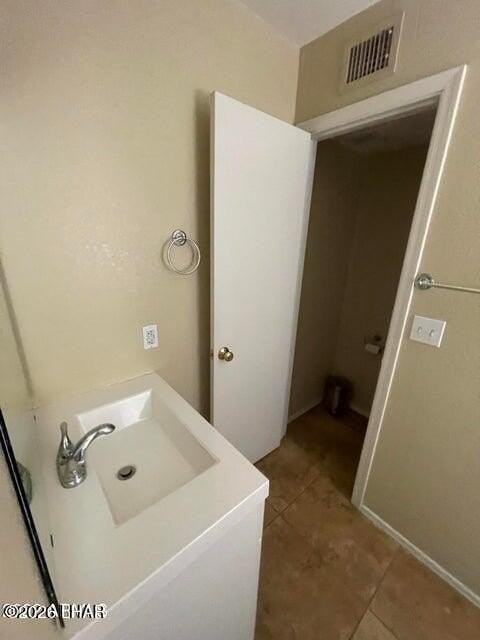 8831 N 114th Ave - Photo 4 of 12
