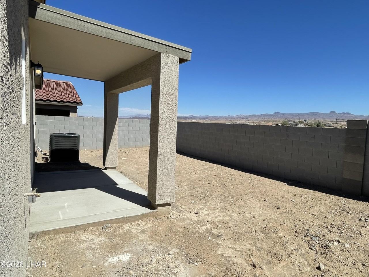 2345 Tapatio Dr - Photo 2 of 11