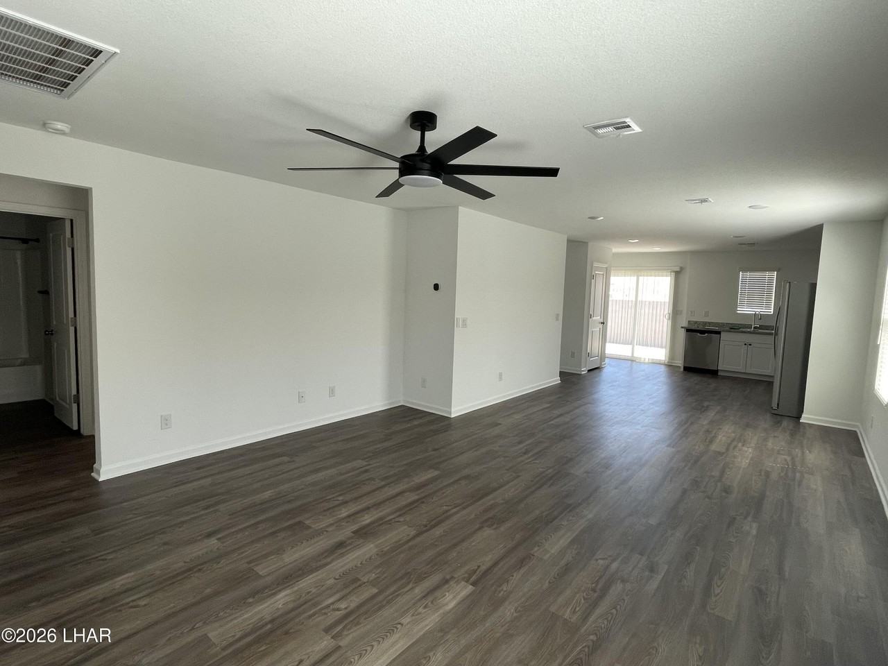 2345 Tapatio Dr - Photo 3 of 11