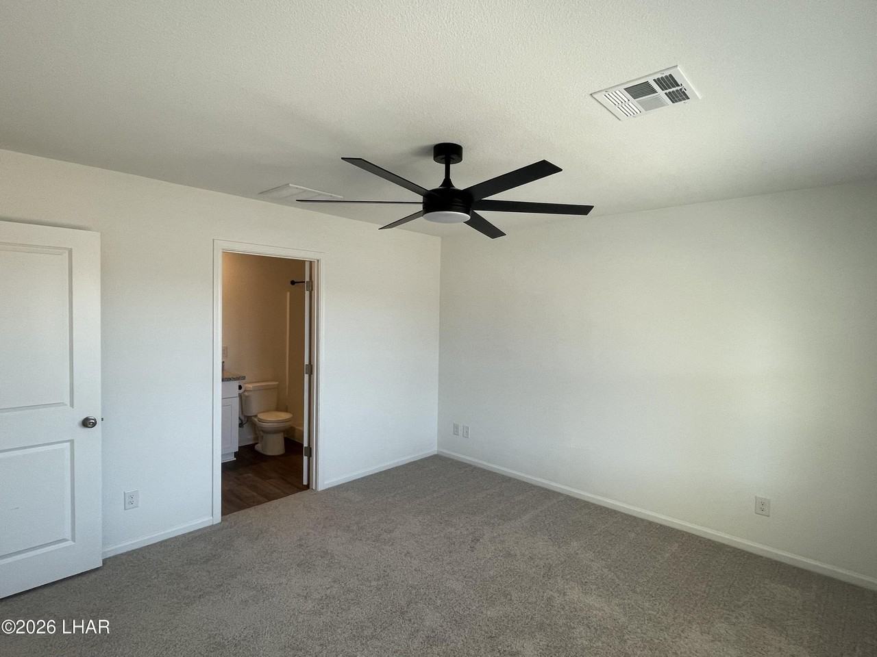 2345 Tapatio Dr - Photo 5 of 11