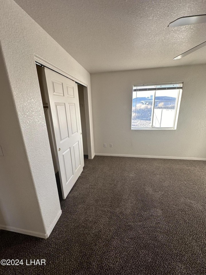 3147 Applewood Dr #101 - Photo 6 of 12