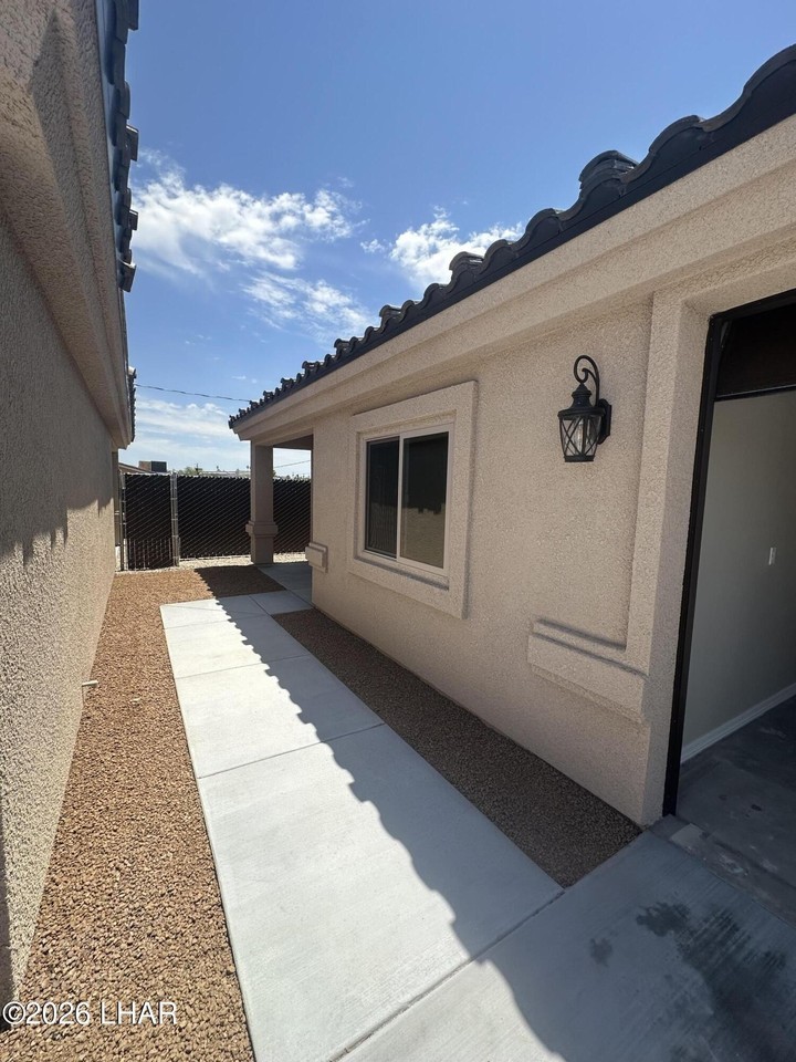 1251 Tanqueray Dr #2 - Photo 4 of 19