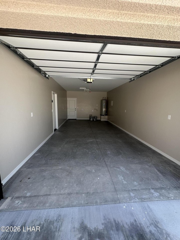 1251 Tanqueray Dr #2 - Photo 5 of 19