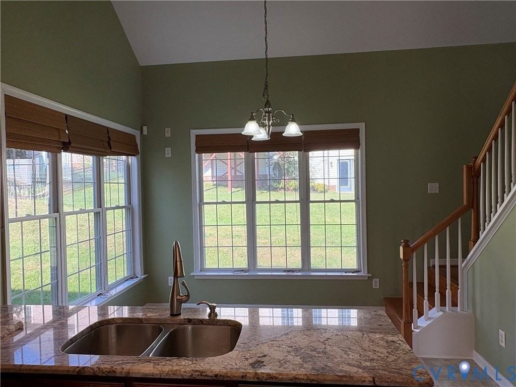 14730 Waters Shore Dr - Photo 7 of 35