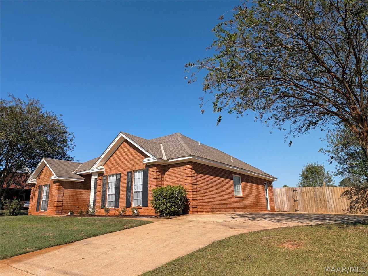 1464 County Road 39 - Photo 2 of 32