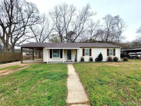 1105 Beechdale Rd - Photo 1 of 1