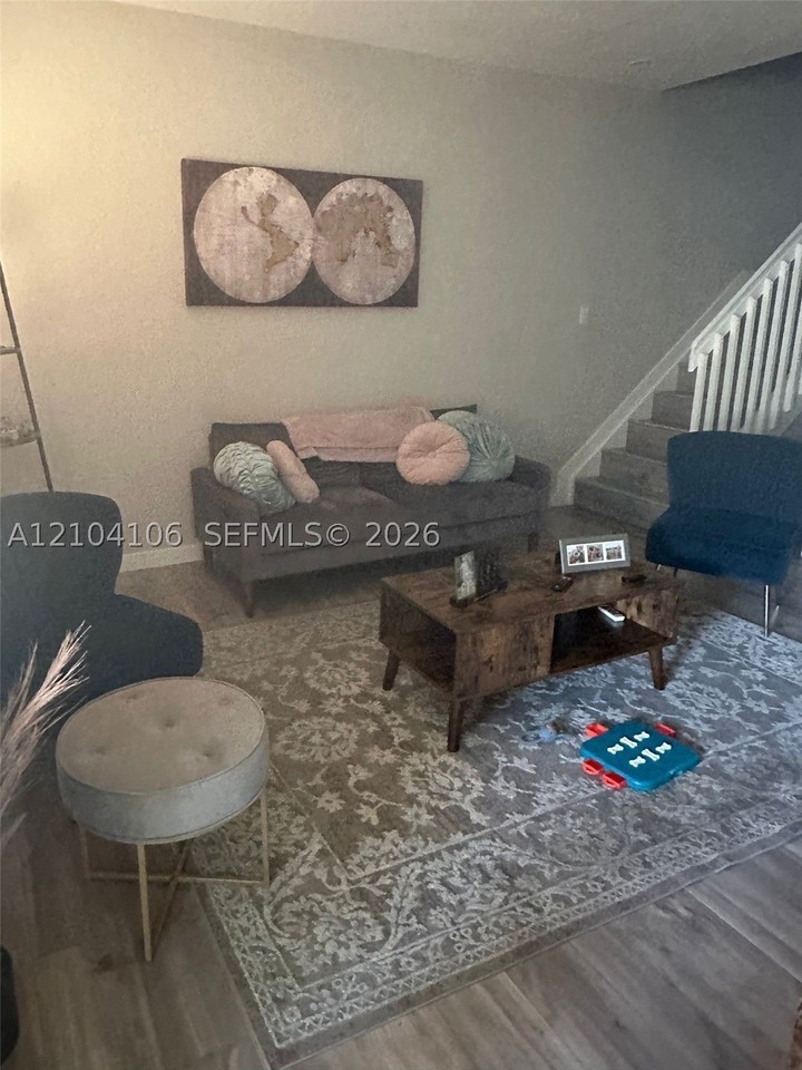 2017 Sw 101st Ln #0 - Photo 4 of 10