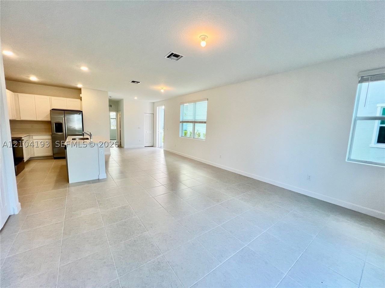 357 Se Crossoak Ln #357 - Photo 5 of 18