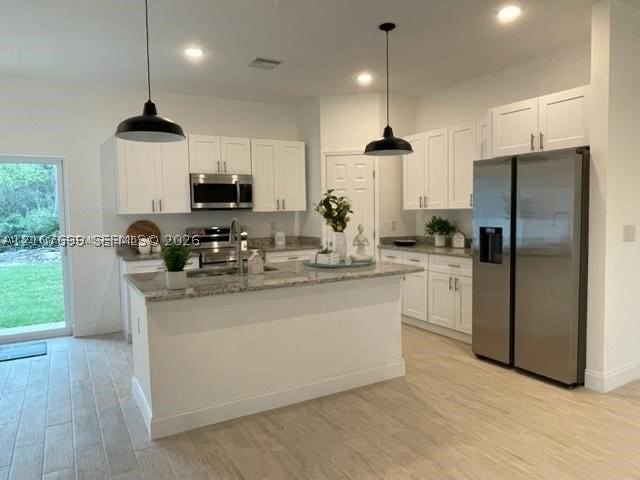 2270 Sw 169th Pl - Photo 2 of 18