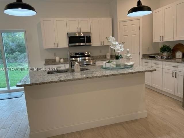 2270 Sw 169th Pl - Photo 5 of 18