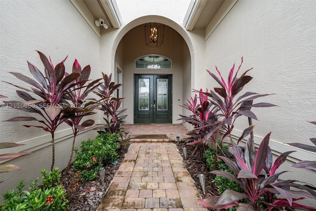 9147 Sw Pepoli Way - Photo 2 of 30