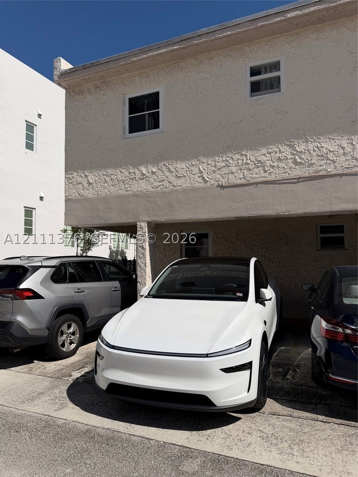 326 Ocean Dr #4 - Photo 7 of 7