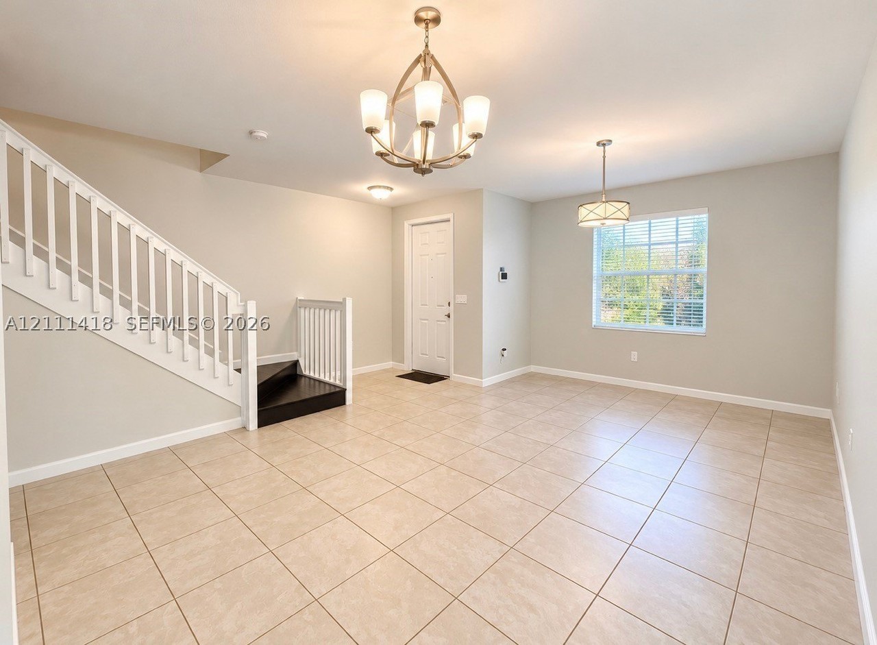 11531 Sw 150th Pl #0 - Photo 3 of 13
