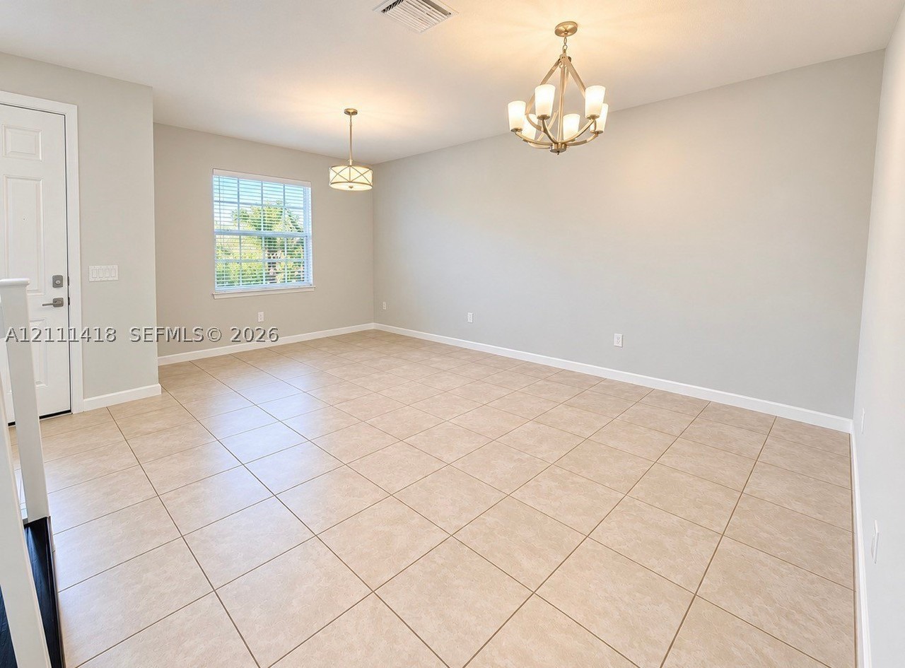 11531 Sw 150th Pl #0 - Photo 5 of 13