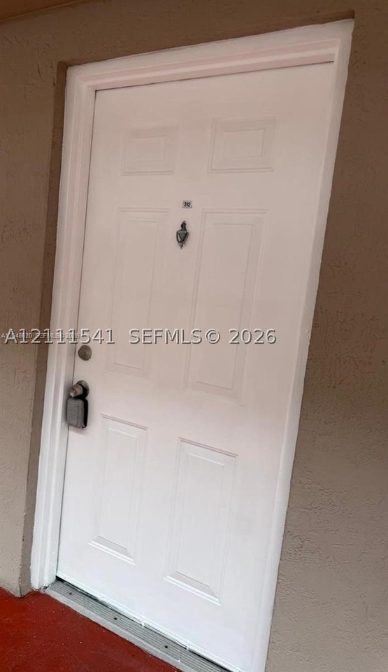 600 Nw 32nd Pl #312 - Photo 6 of 7