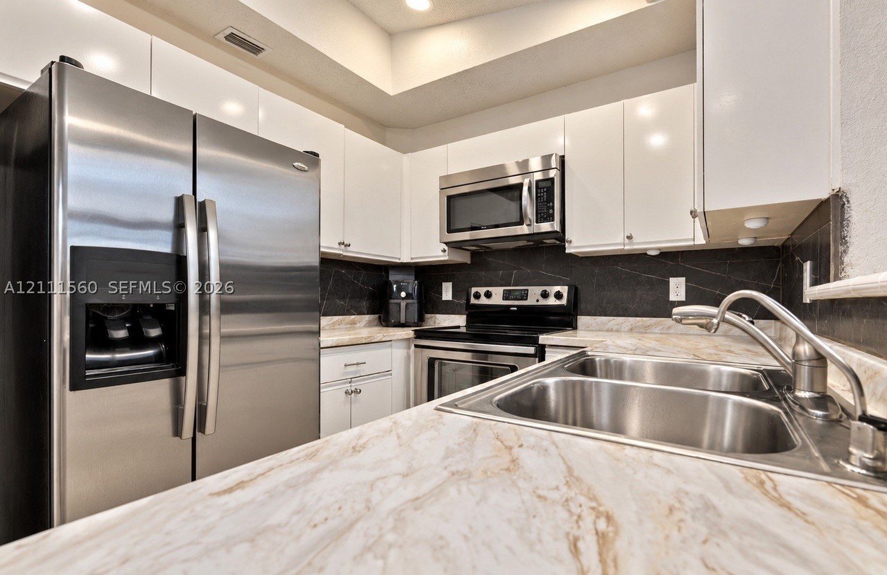 3539 Inverrary Blvd W #1 - Photo 7 of 15