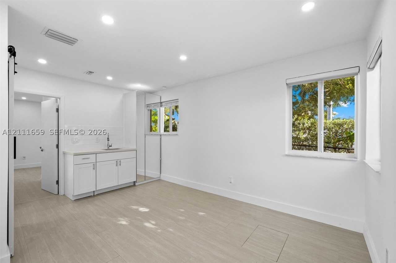 338 Taylor St #2 - Photo 6 of 32