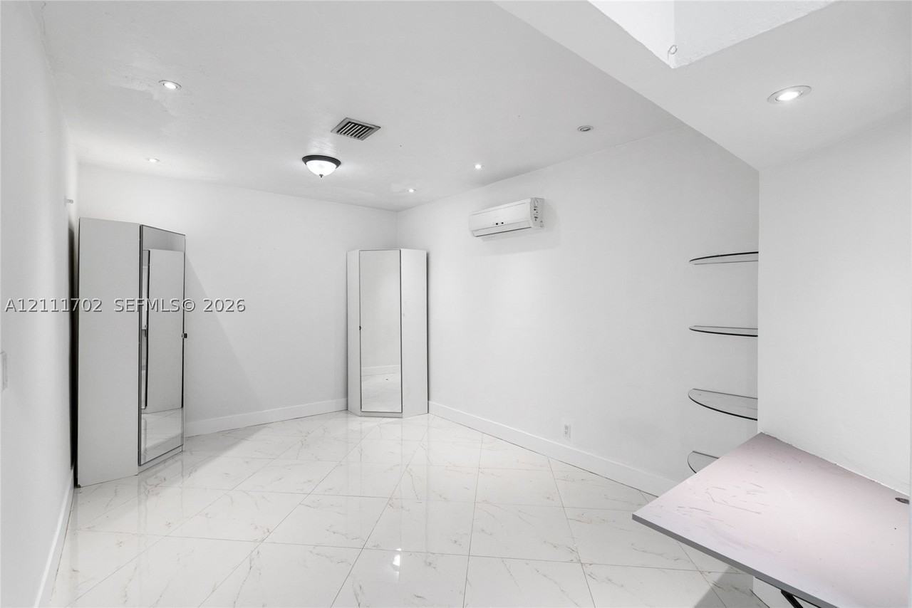 13611 Sw 77th St - Photo 6 of 50