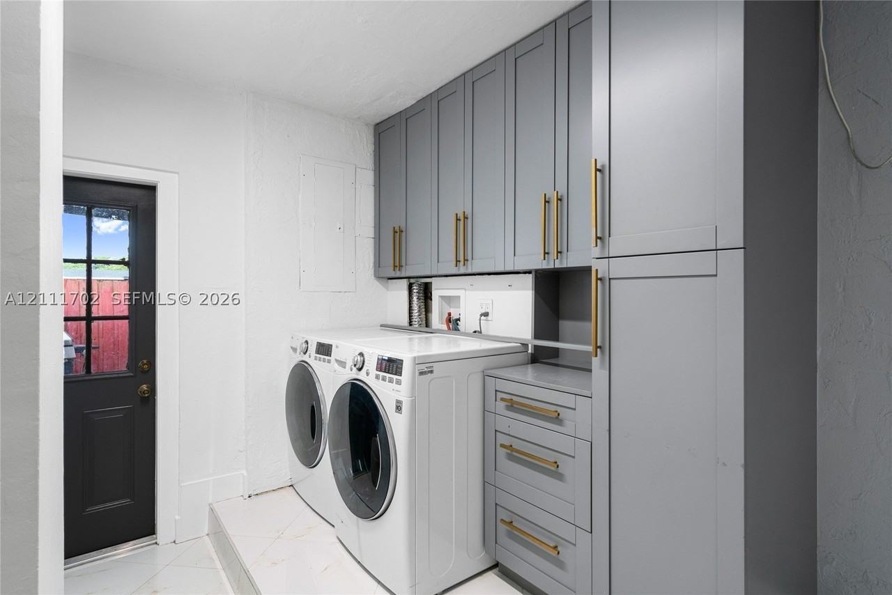 13611 Sw 77th St - Photo 7 of 50