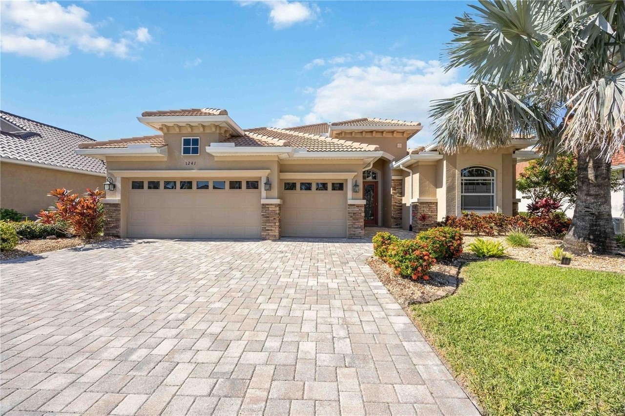 1241 Creek Nine Dr - Photo 3 of 46