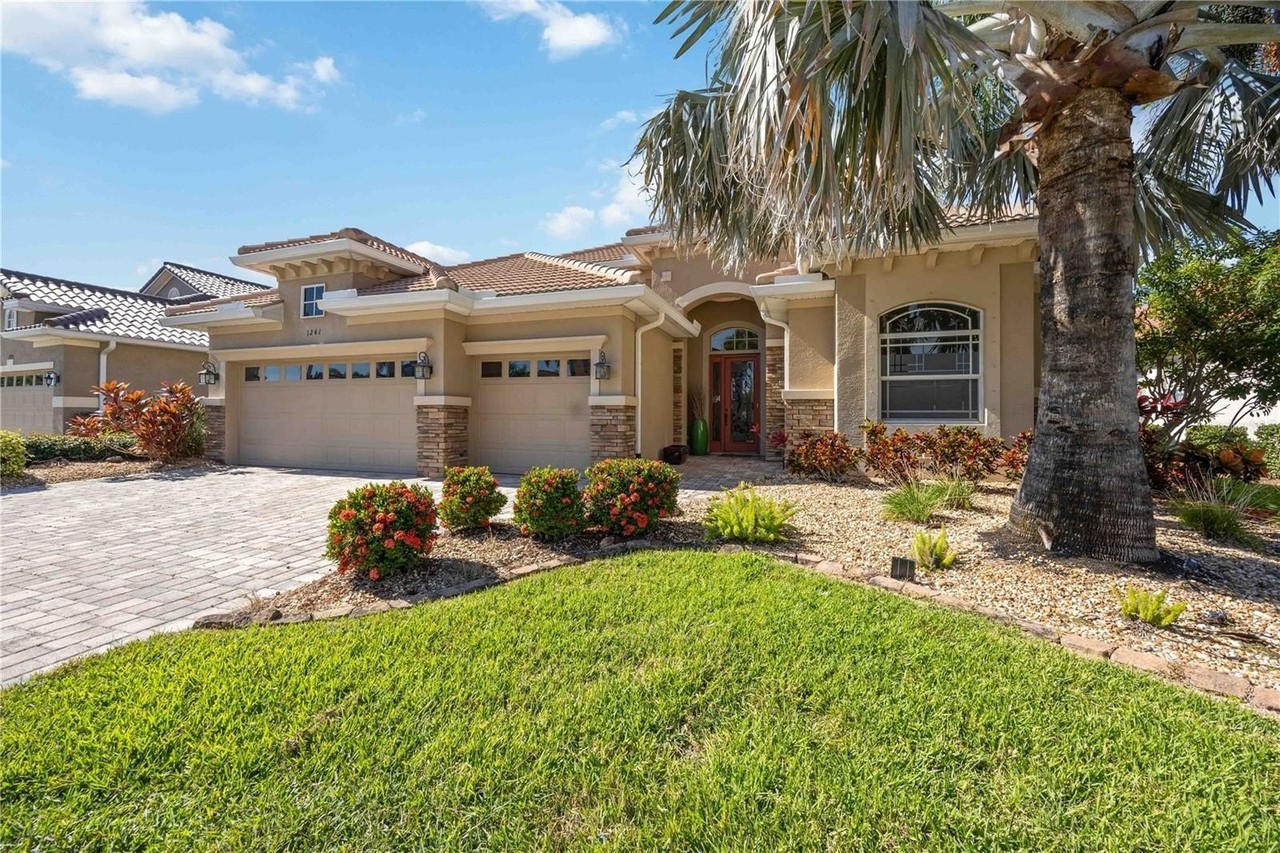 1241 Creek Nine Dr - Photo 4 of 46