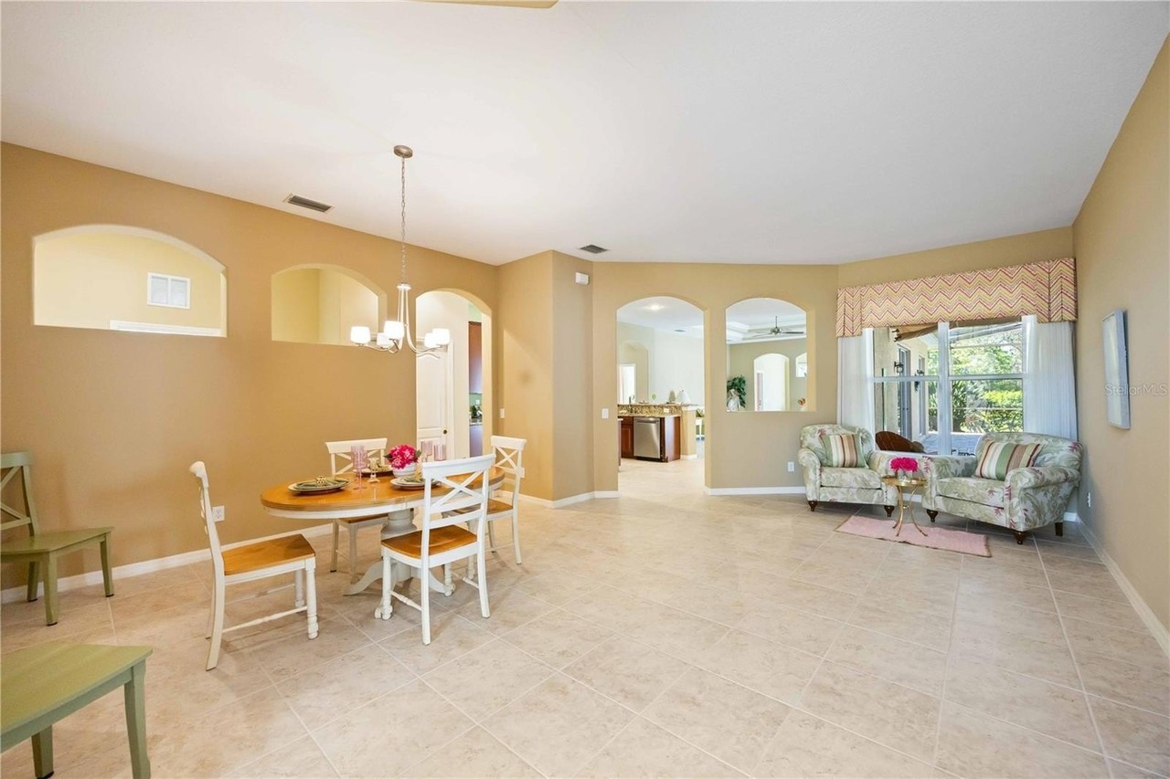 1241 Creek Nine Dr - Photo 6 of 46