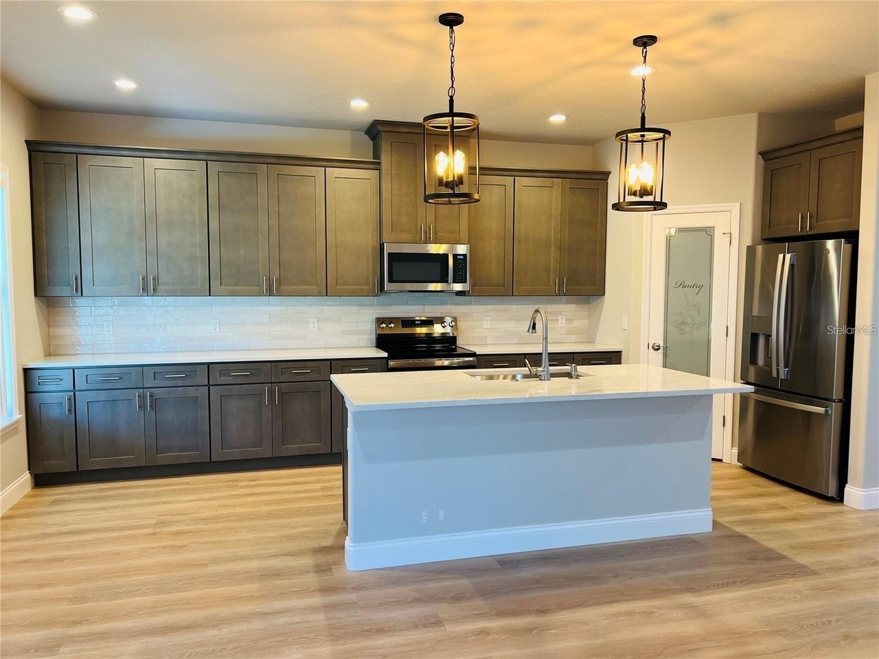 74 Forest Hill Dr - Photo 4 of 18